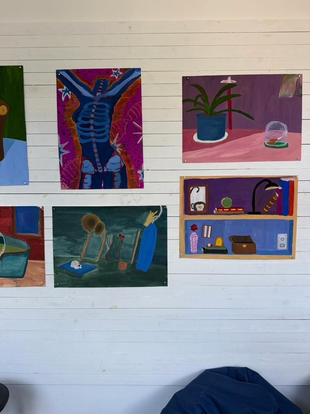 Interiors, full wall, installation view by Laura Kolesnikovaitė